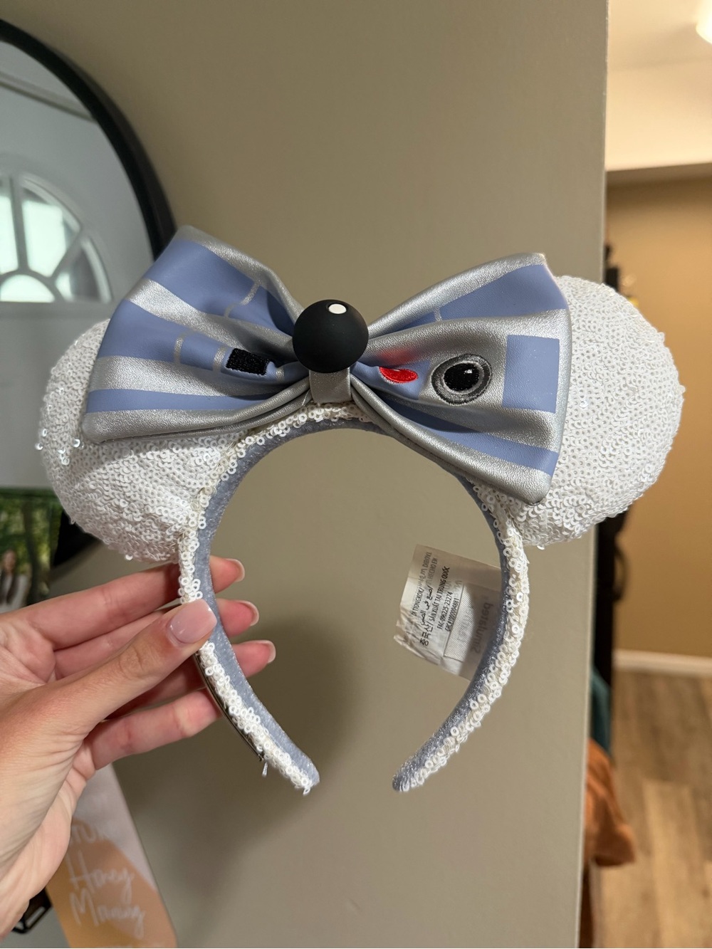DISNEY PARKS LOUNGEFLY STARWARS R2D2 SEQUIN EARS